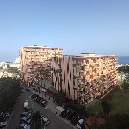 Grace Pool Apartment Benalmádena Kültér fotó